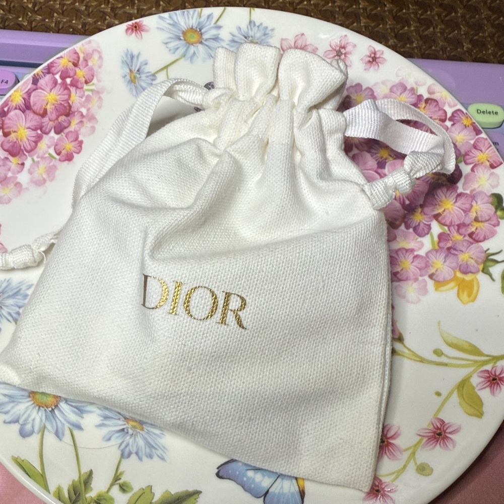 Dior Makeup Set with White and Black Accents - Picture 8 of 8